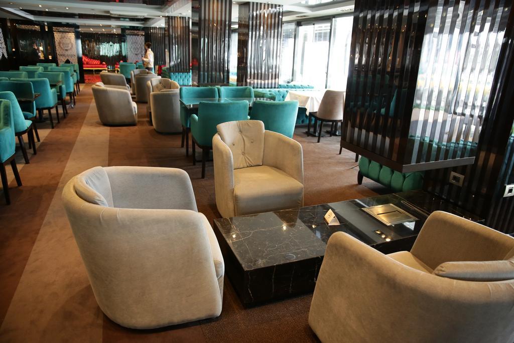 Atasehir Palace Hotel & Conference Istanbul Exterior photo
