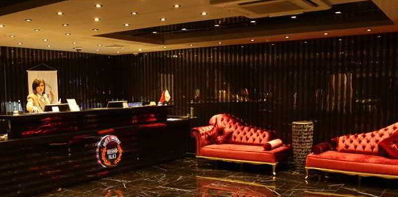 Atasehir Palace Hotel & Conference Istanbul Exterior photo