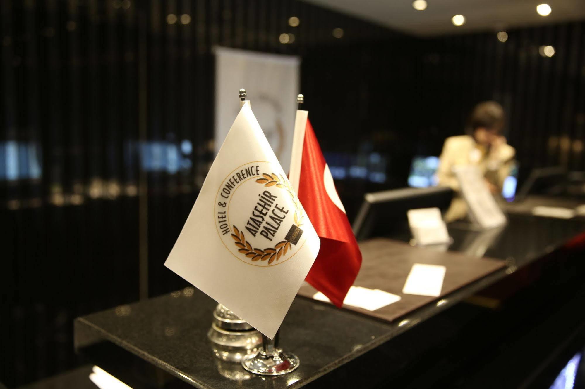 Atasehir Palace Hotel & Conference Istanbul Exterior photo